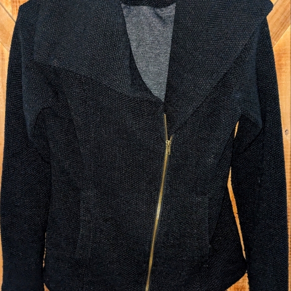 Jacket - Picture 1 of 9